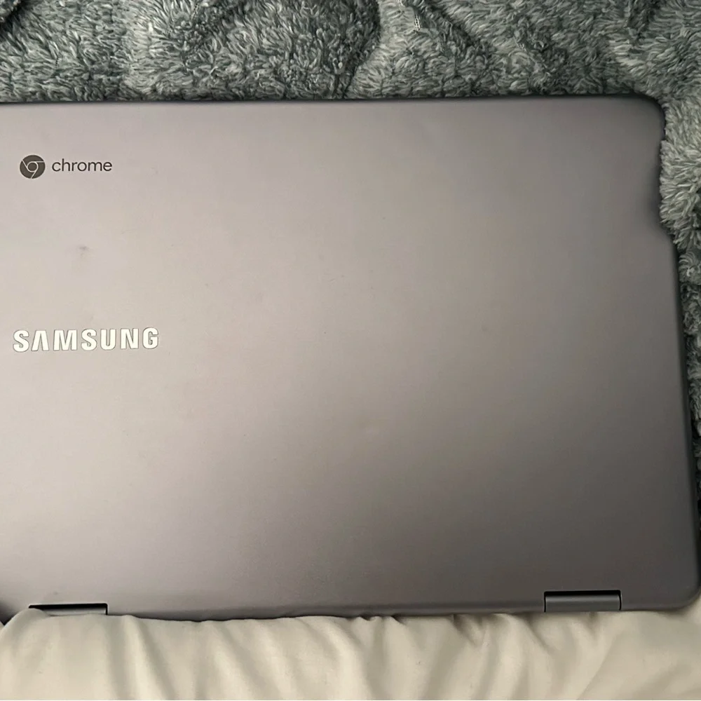 Samsung chrome book laptop, grey